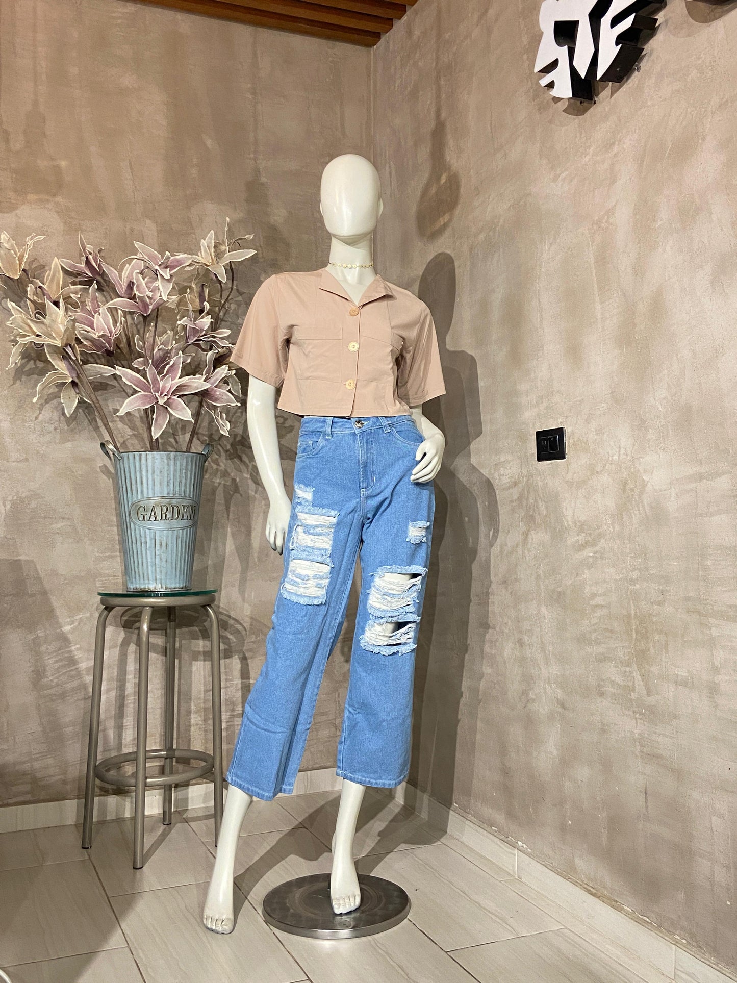 Pantalón Culotte Fit Azul Hielo con rotos
